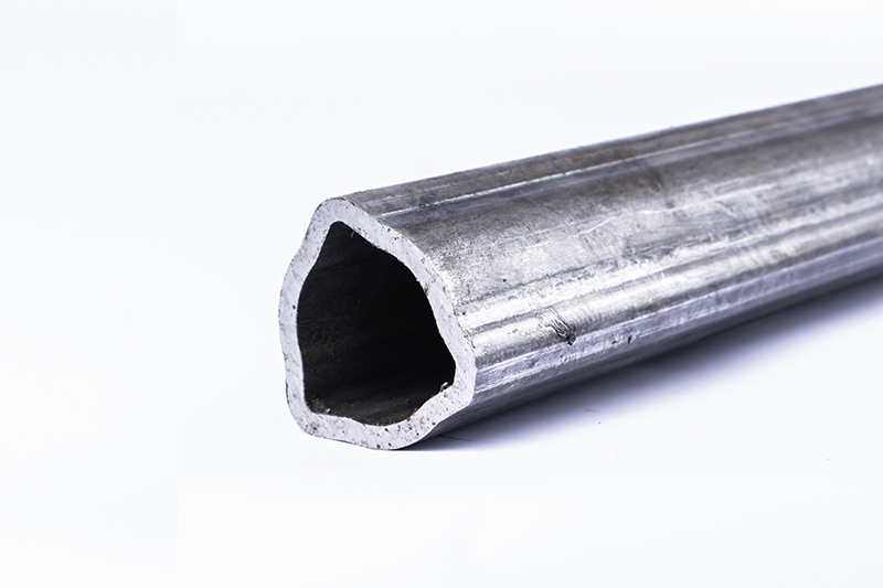 Trouglasta Cev Kardana 54x5 mm 100cm