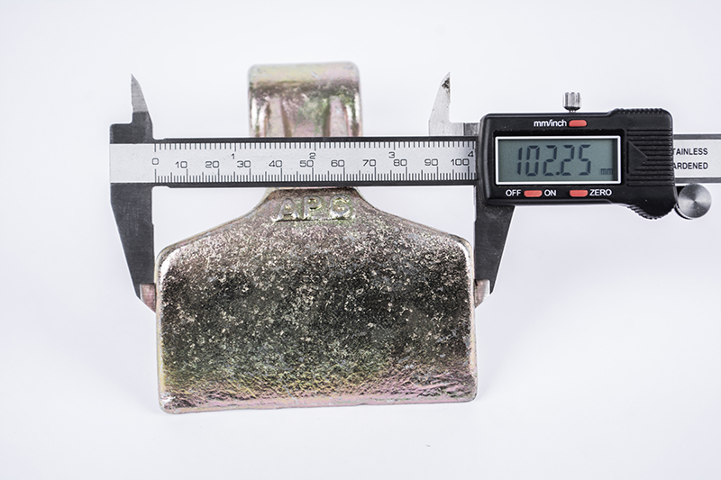 Čekić za Mulčere 1.280kg - 104mm x 40mm x 105mm