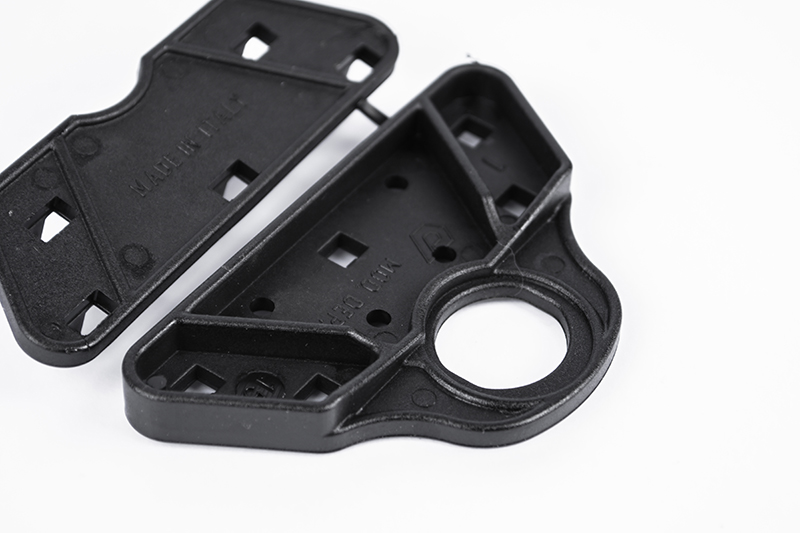 Arno Nina 78 × 45 – spojnica za zatezanje mreže