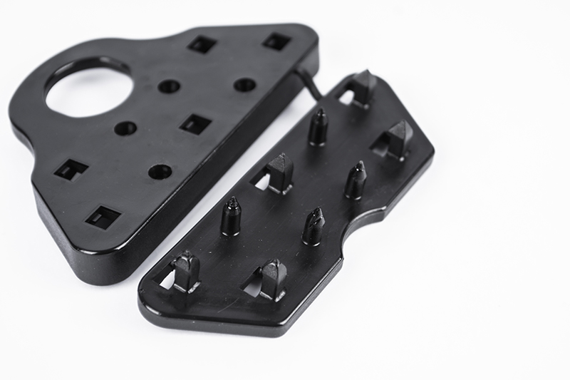 Arno Nina 78 × 45 – spojnica za zatezanje mreže