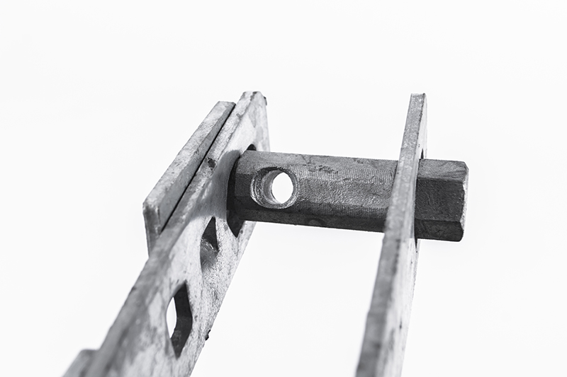 Italijanski pocinkovani zatezač sa dve rolne