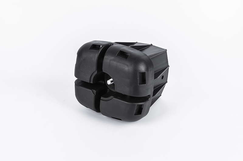 Arno Monviso 9 × 9 – kapa za betonske stubove