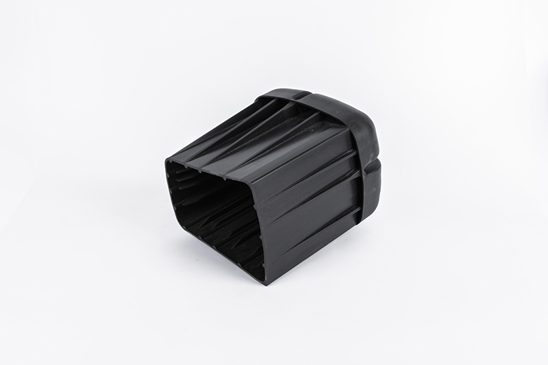 Arno Monviso 10 × 12 – kapa za betonske stubove